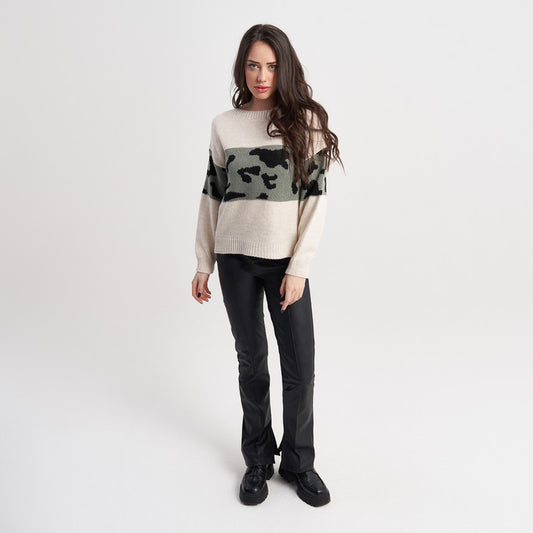 Hailys Women's Color Block Crew Neck Sweater - Beige and Green Camo Knit Pullover