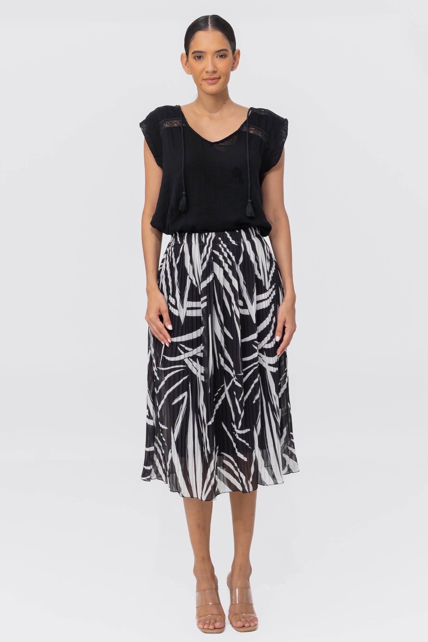 Zabaione Women’s Black and White Pleated Midi Skirt - High-Waisted Abstract Print Skirt