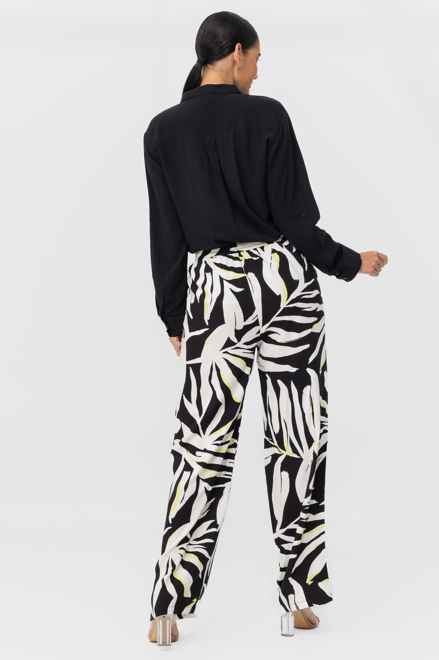 Zabaione Women’s High-Waisted Wide Leg Abstract Print Pants - Black and White