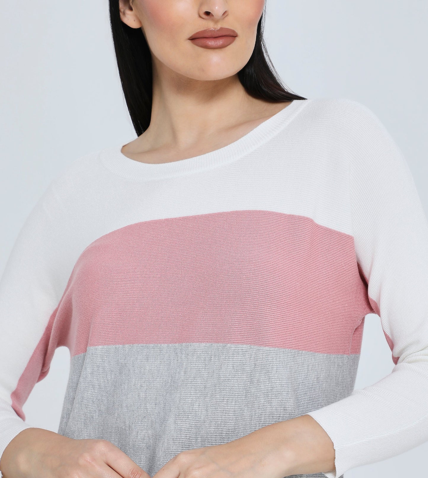 Hailys Women's Color Block Crew Neck Sweater - Long Sleeve Casual Knit Top