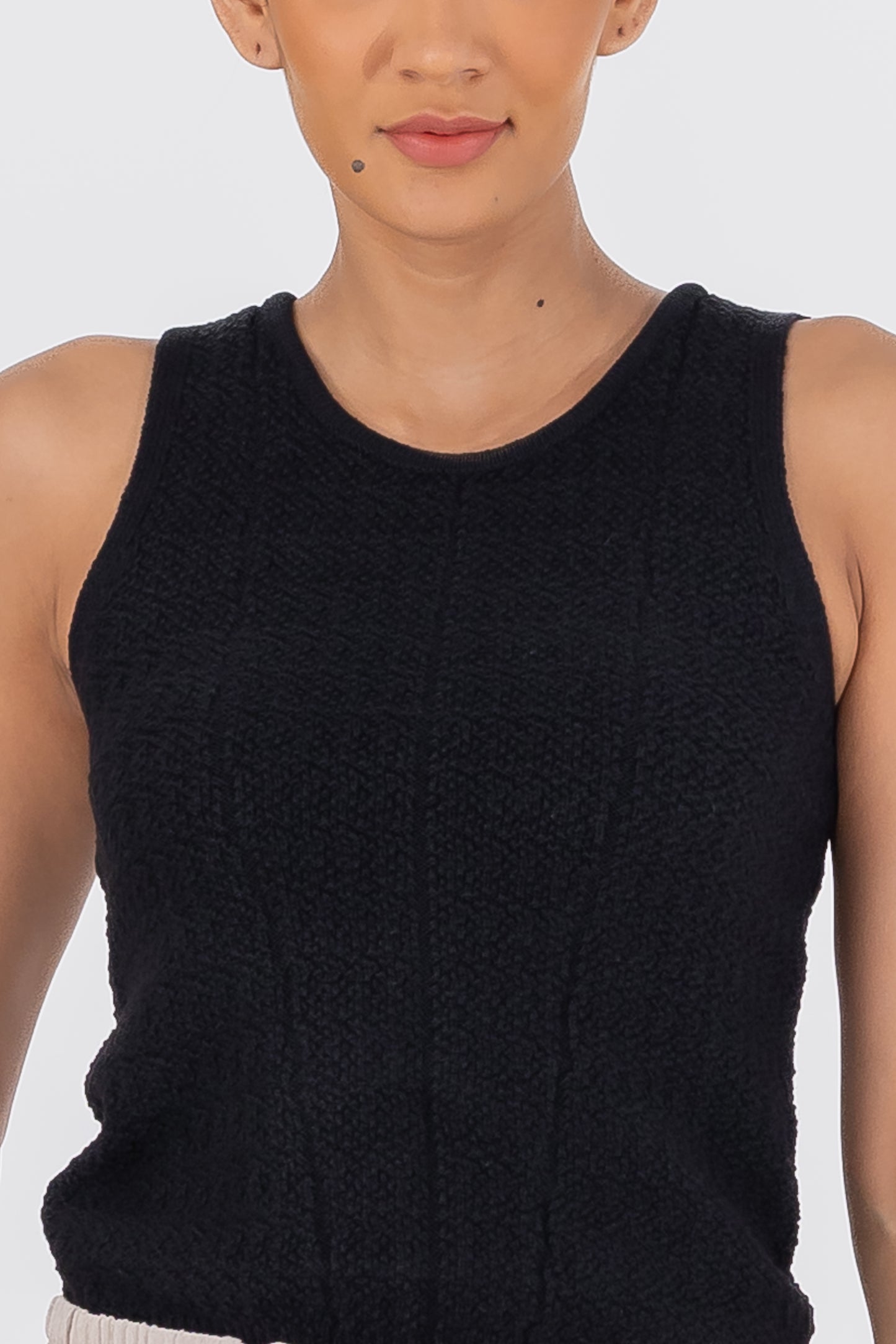 Hailys Women’s Sleeveless Textured Knit Top - Black, Comfortable & Stylish Tank