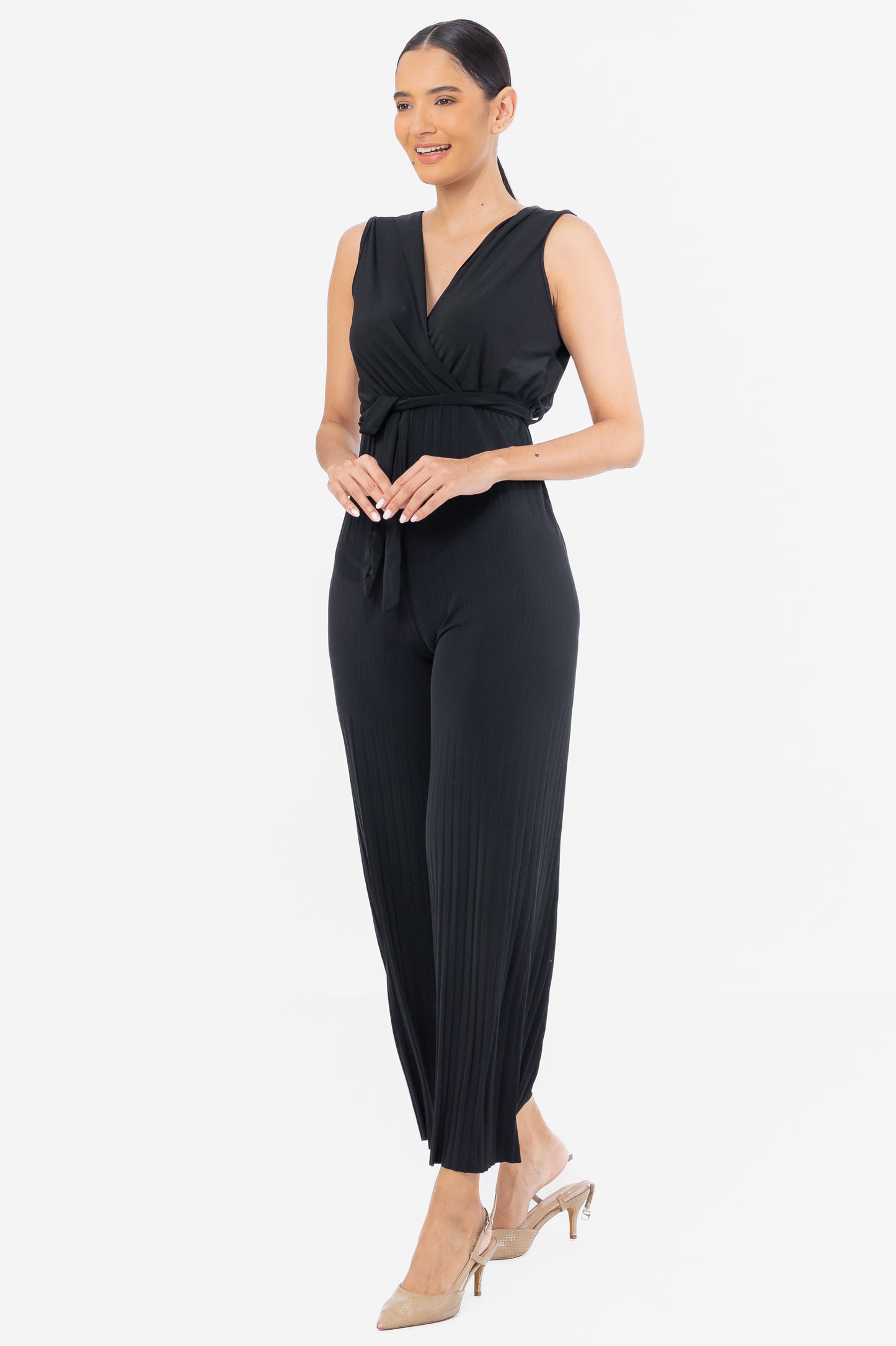 Hailys Women’s Sleeveless Pleated Jumpsuit - Elegant Black V-Neck Wrap Style