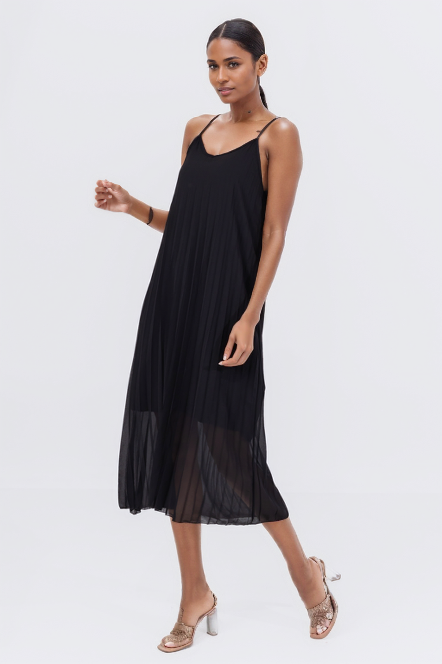 Hailys Women’s Spaghetti Strap Pleated Midi Dress - Black