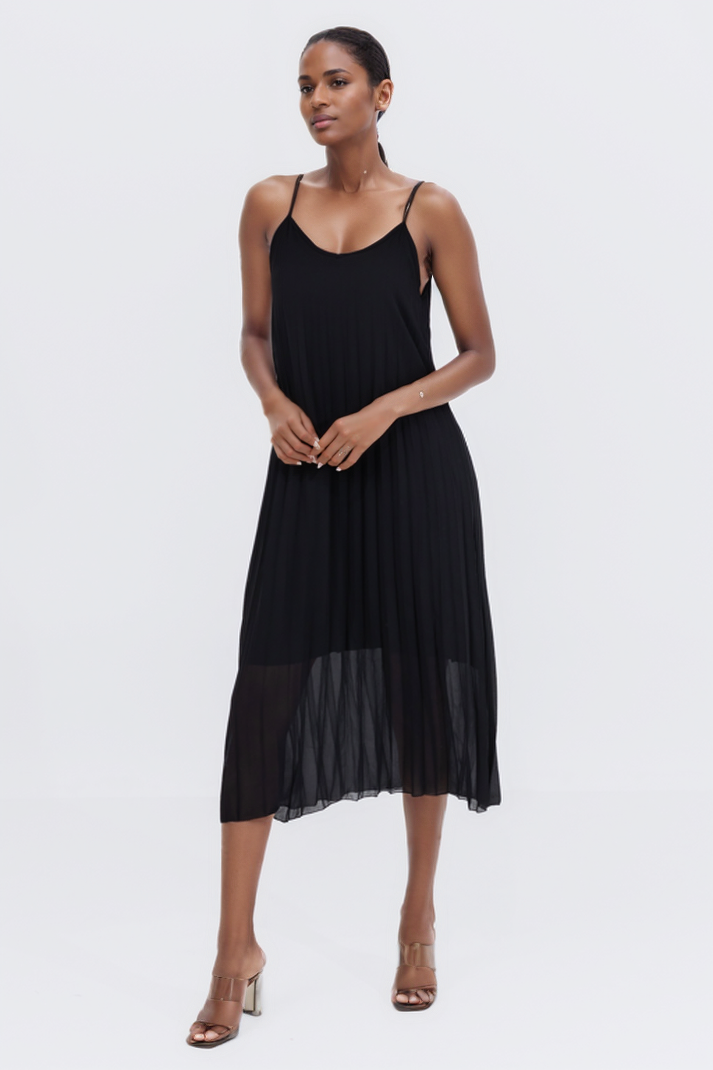 Hailys Women’s Spaghetti Strap Pleated Midi Dress - Black