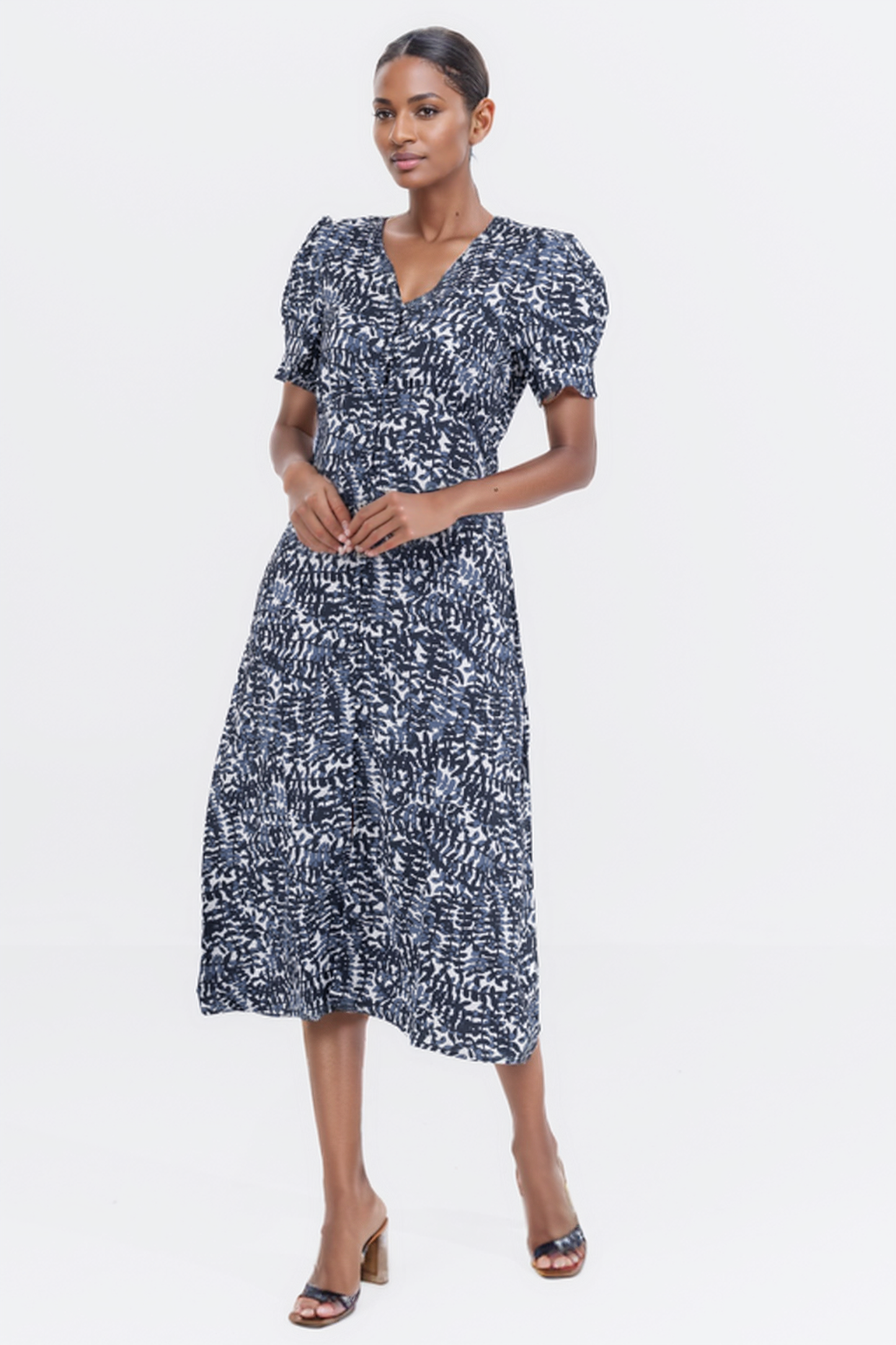 Zabaione Women’s Short Sleeve V-Neck Midi Dress with Puff Sleeves - Navy and White Print