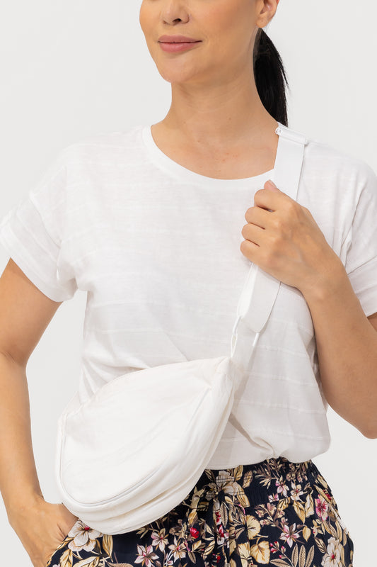 Women’s White Crossbody Sling Bag - Minimalist Design with Adjustable Strap and Secure Zipper Closure