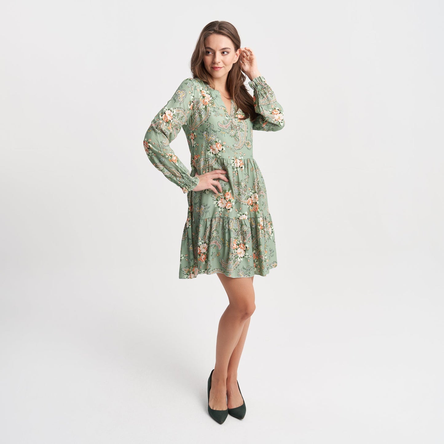 Hailys Women's Long Sleeve Green Floral and Paisley Print Dress with V-Neck