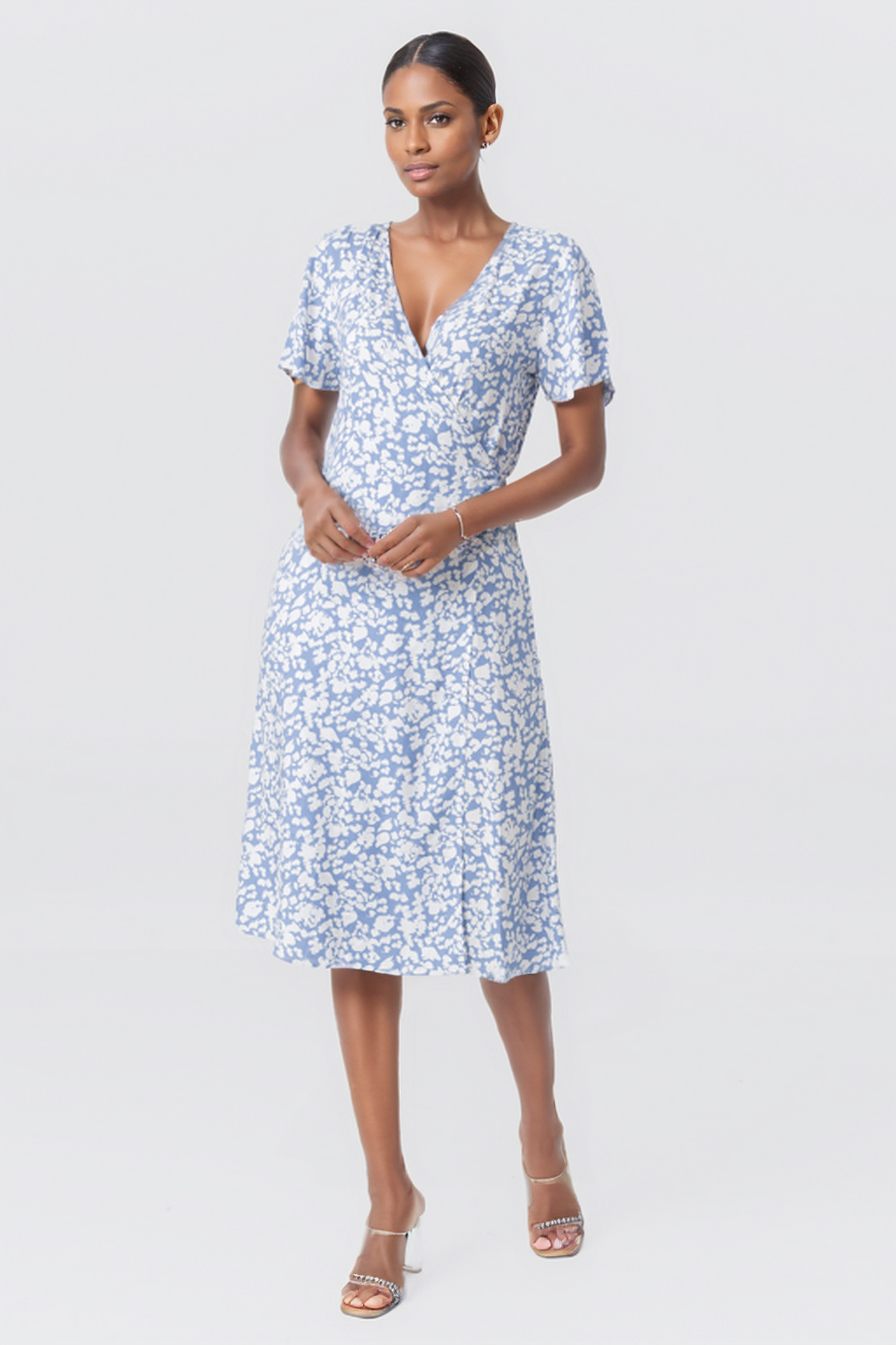 Zabaione Women’s V-Neck Short Sleeve A-Line Midi Dress - Blue and White Floral