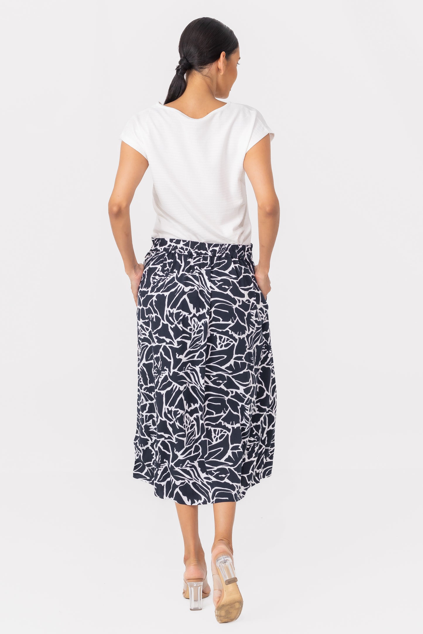 Zabaione Women’s Black and White Abstract Print Button-Down Midi Skirt - High-Waisted A-Line Skirt