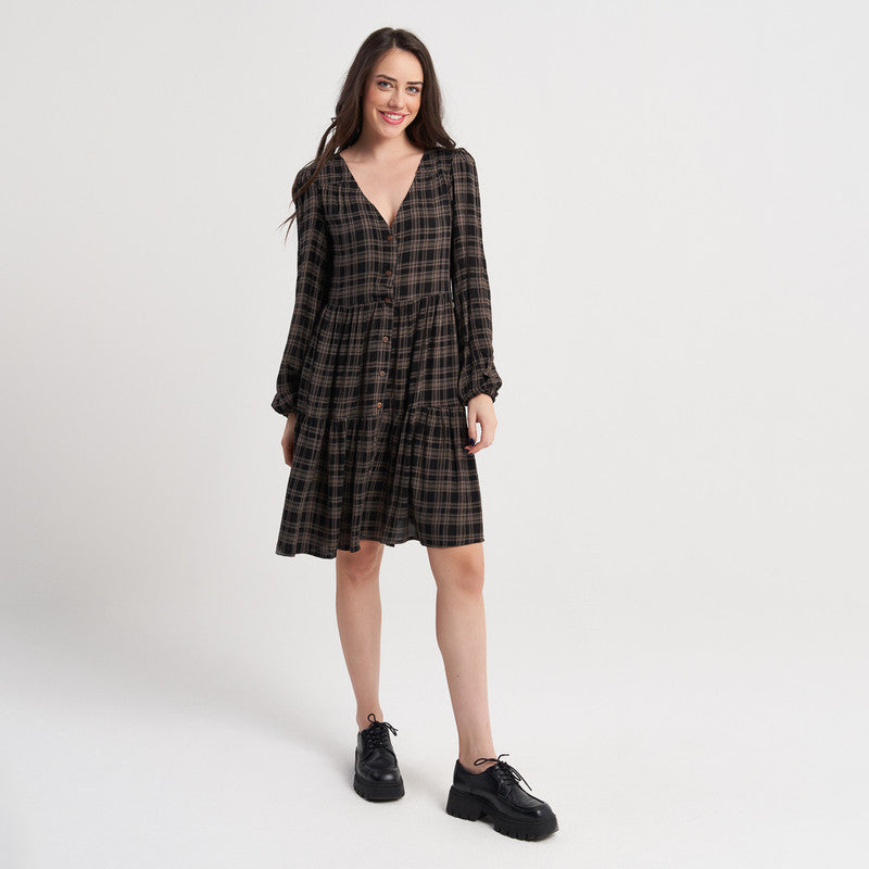 Hailys Women's Long Sleeve Plaid V-Neck Button-Front Dress