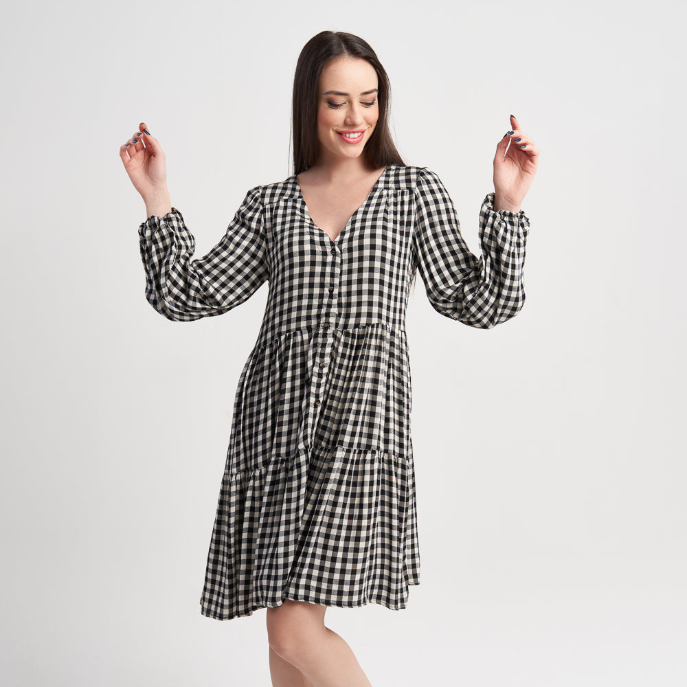 Hailys Women's Long Sleeve Gingham V-Neck Tiered Dress