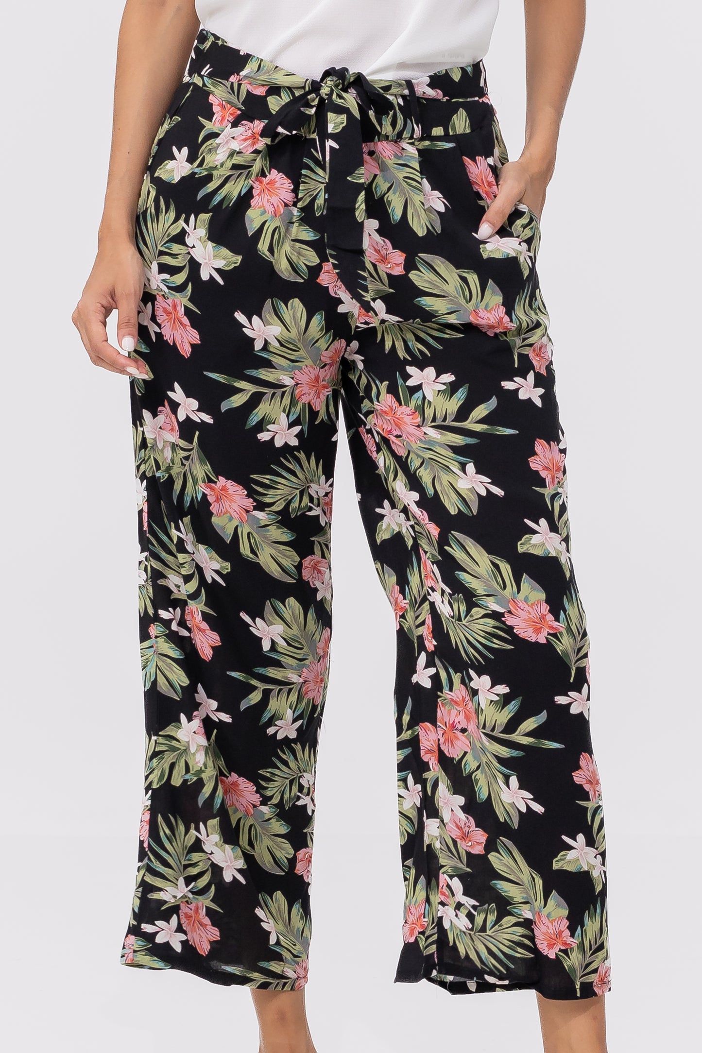 Hailys Women’s Floral Print High-Waisted Wide Leg Tie-Front Culotte Pants